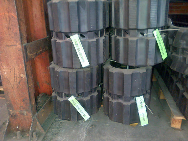 27#3909 Cingoli in gomma Traxter misura 450X76X80 in vendita - foto 2