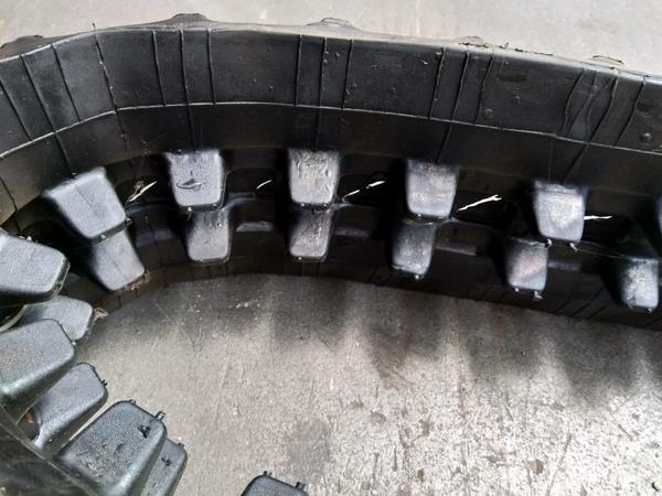 42#3909 Cingoli in gomma Unitrack misura 180X72X38 in vendita - foto 6