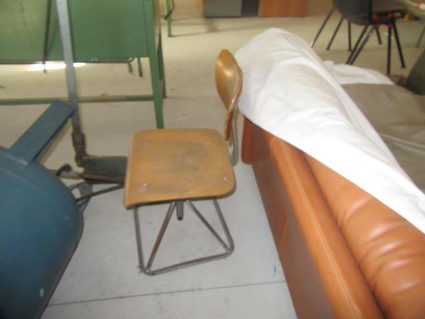 1#3913 Banchi da lavoro ed elementi per pavimentazione in vendita - foto 23