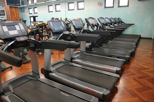 2#3914 Tapis roulant Life Fitness in vendita - foto 3