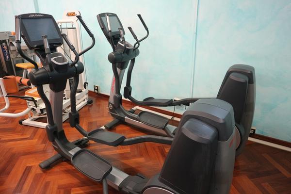 3#3914 Cross Trainer Life Fitness in vendita - foto 9