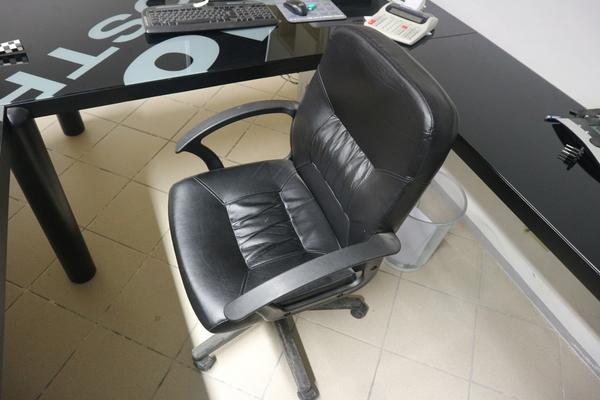 1#3917 Arredamento ed attrezzature da ufficio in vendita - foto 8
