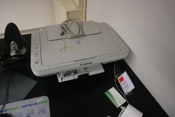 1#3917 Arredamento ed attrezzature da ufficio in vendita - foto 12