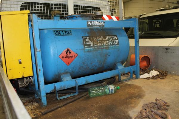 14#3918 Iveco 35/A  e cassone con serbatoio carburante in vendita - foto 7