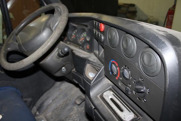 16#3918 Iveco 35C13A e cassone con serbatoio carburante in vendita - foto 13