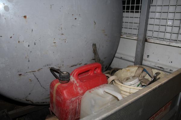 18#3918 Iveco 35/E4 e cassone con serbatoio carburante in vendita - foto 8