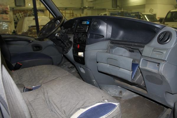 18#3918 Iveco 35/E4 e cassone con serbatoio carburante in vendita - foto 10