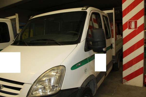 18#3918 Iveco 35/E4 e cassone con serbatoio carburante in vendita - foto 12