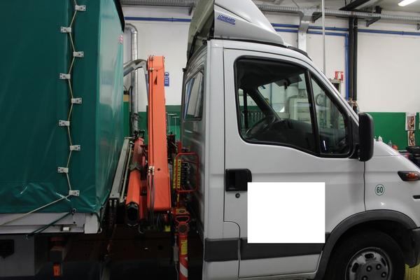 19#3918 Iveco 35C13A concassone telonato in vendita - foto 17