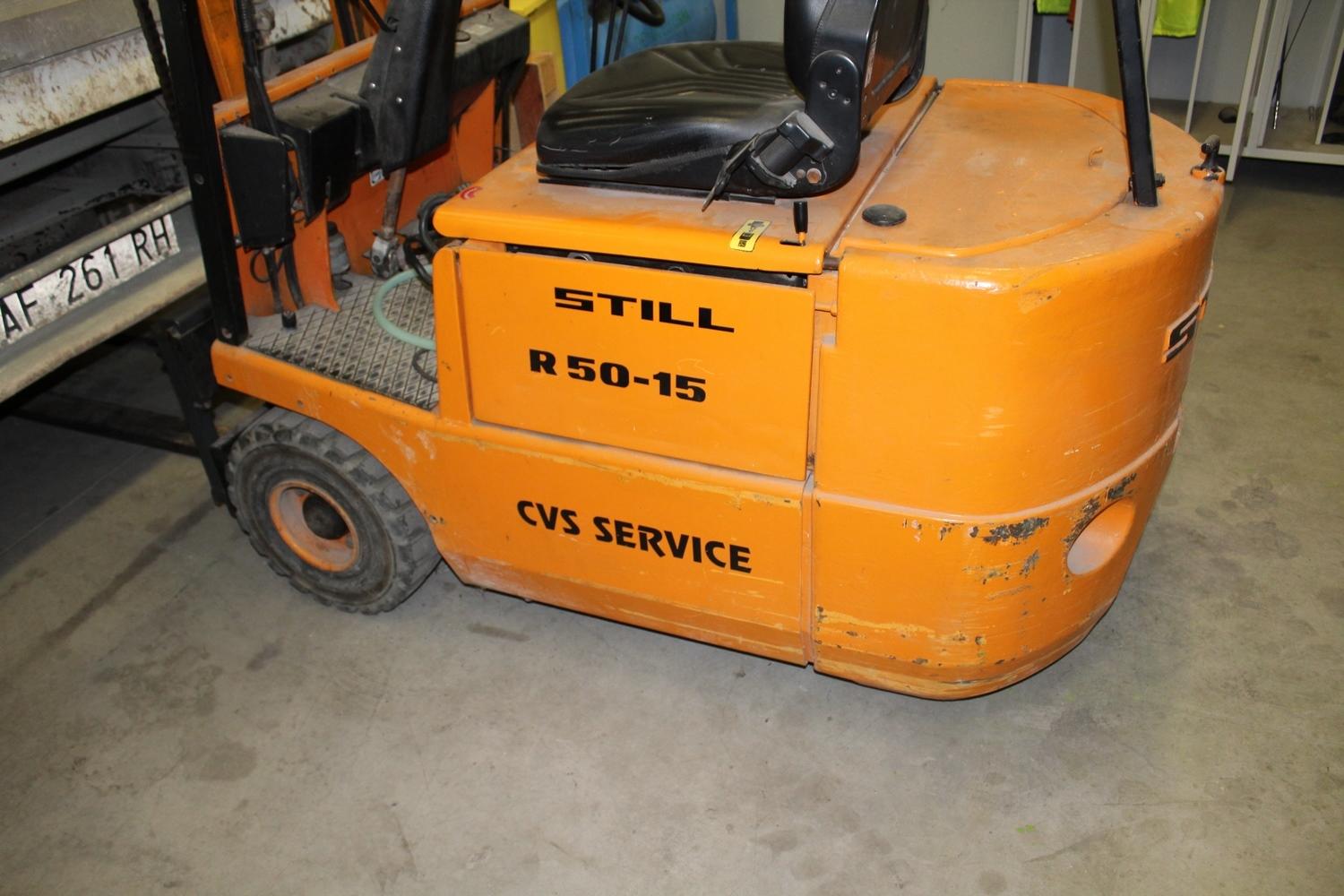 Lot Still R5015 electric forklift