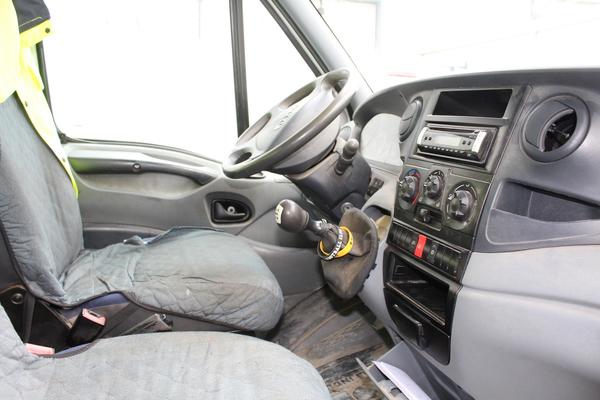 27#3918 Iveco 35/E4 cassone conserbatoio per carburante in vendita - foto 13