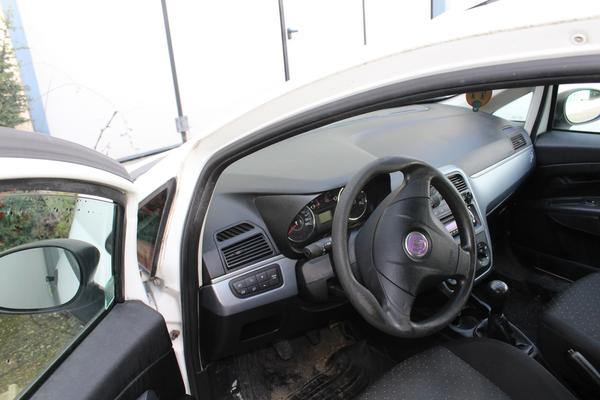 3#3918 Fiat Grande Punto in vendita - foto 8
