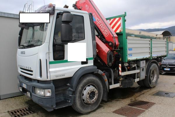 30#3918 Iveco Eurocargo 180/E4 con cassone ribaltabile in vendita - foto 1