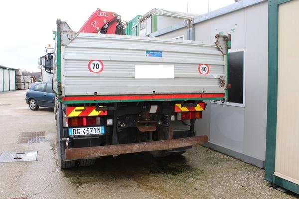 30#3918 Iveco Eurocargo 180/E4 con cassone ribaltabile in vendita - foto 2
