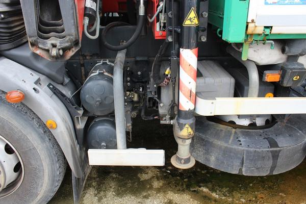 30#3918 Iveco Eurocargo 180/E4 con cassone ribaltabile in vendita - foto 8