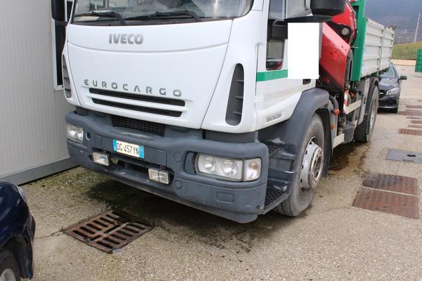 30#3918 Iveco Eurocargo 180/E4 con cassone ribaltabile in vendita - foto 9