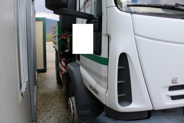 30#3918 Iveco Eurocargo 180/E4 con cassone ribaltabile in vendita - foto 12
