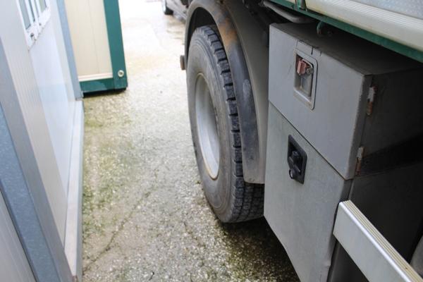 30#3918 Iveco Eurocargo 180/E4 con cassone ribaltabile in vendita - foto 15
