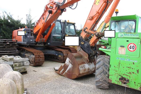 43#3918 Escavatore cingolato Zaxis Hitachi in vendita - foto 1