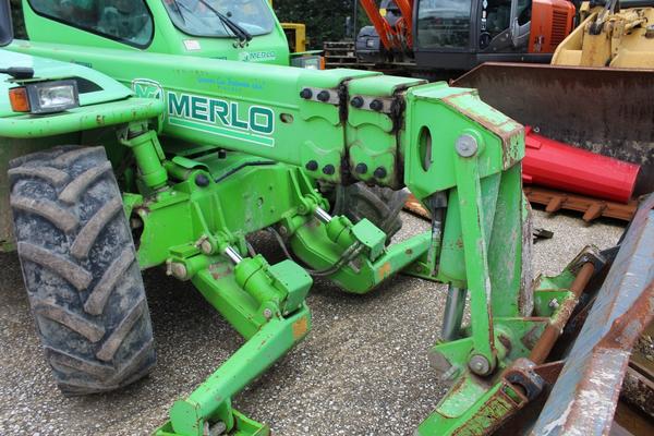 48#3918 Sollevatore telescopico Merlo completo di pala e forche in vendita - foto 3