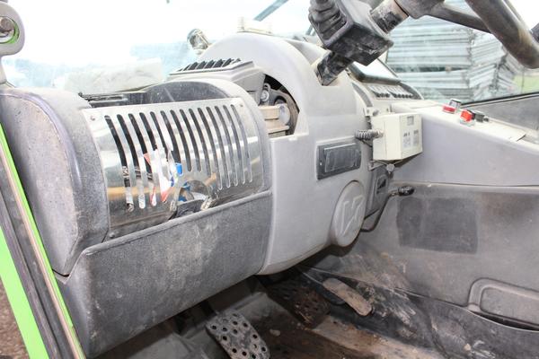 48#3918 Sollevatore telescopico Merlo completo di pala e forche in vendita - foto 11