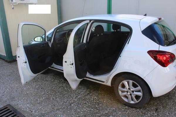 5#3918 Opel corsa E in vendita - foto 4