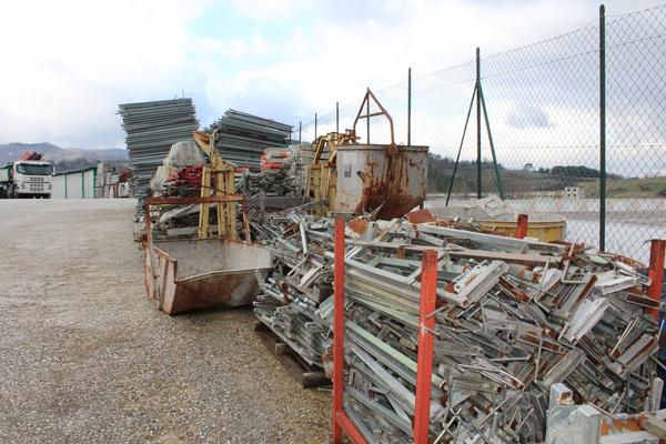 54#3918 Attrezzatura per ponteggi  in vendita - foto 32