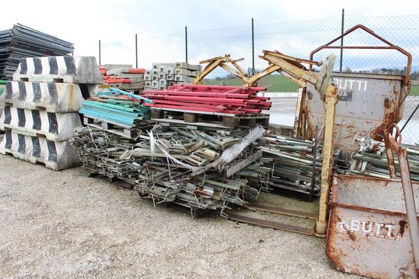 54#3918 Attrezzatura per ponteggi  in vendita - foto 34