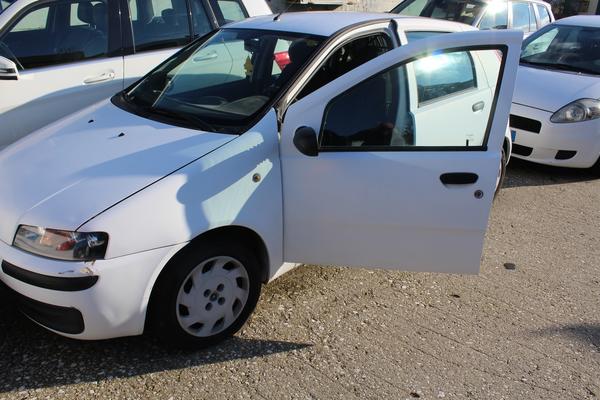 7#3918 Fiat Punto in vendita - foto 2