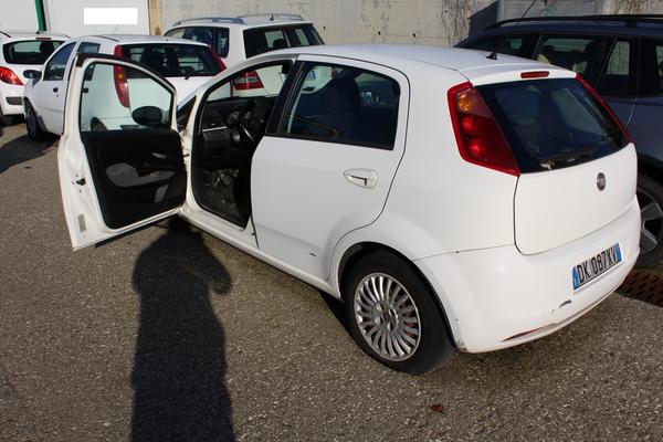 8#3918 Fiat Punto in vendita - foto 1