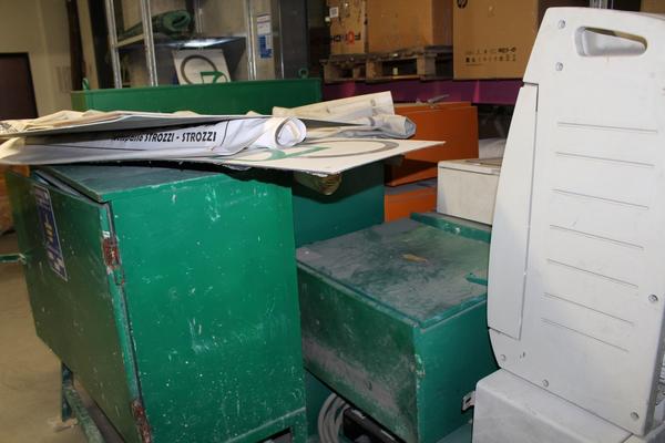 81#3918 Materiale da cantiere e armadietti in vendita - foto 1