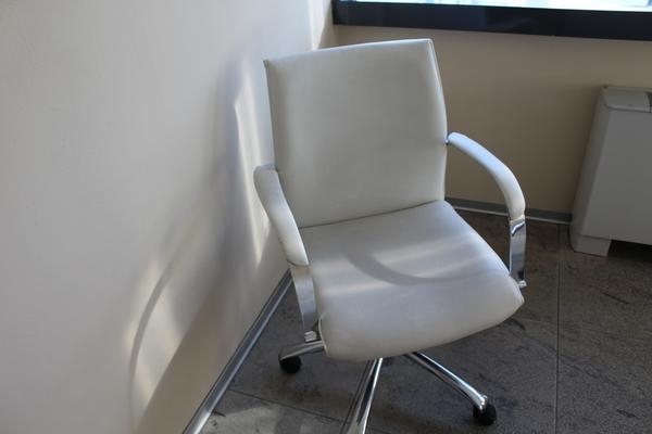 84#3918 Arredi ufficio e fotocopiatrice Konica Minolta Bizhub in vendita - foto 16