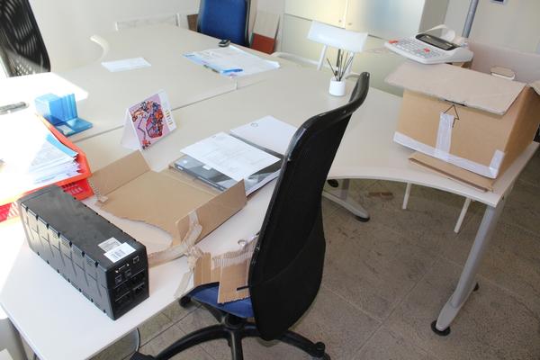 86#3918 Arredi e attrezzatura da ufficio in vendita - foto 4