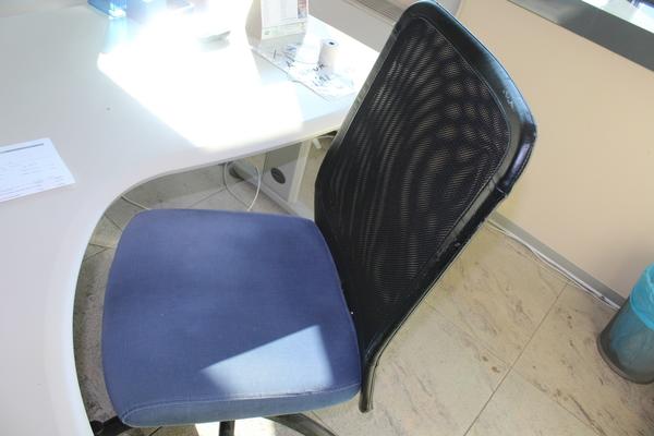 86#3918 Arredi e attrezzatura da ufficio in vendita - foto 7
