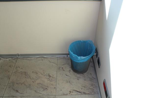 86#3918 Arredi e attrezzatura da ufficio in vendita - foto 17
