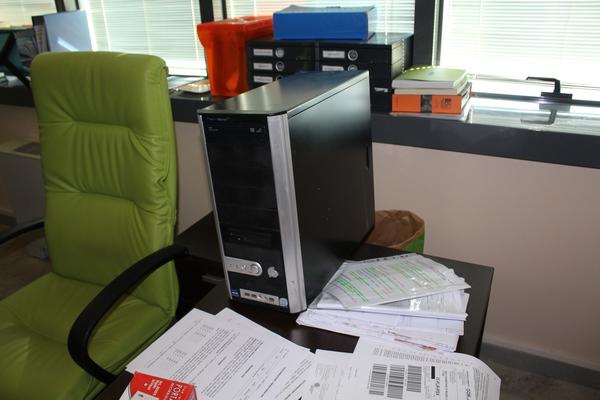 86#3918 Arredi e attrezzatura da ufficio in vendita - foto 49