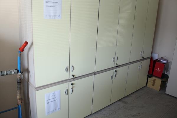 91#3918 Arredi e attrezzatura da ufficio in vendita - foto 12