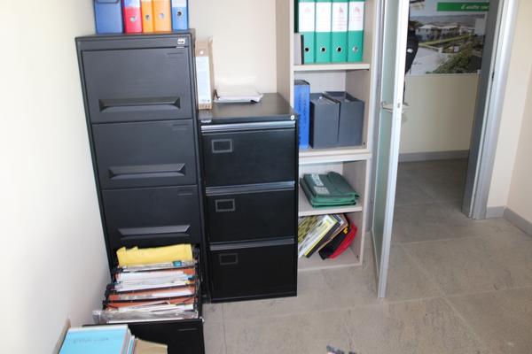 91#3918 Arredi e attrezzatura da ufficio in vendita - foto 29