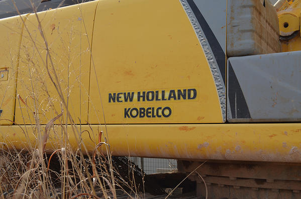 1#3927 Escavatore cingolato New Holland E485B in vendita - foto 3