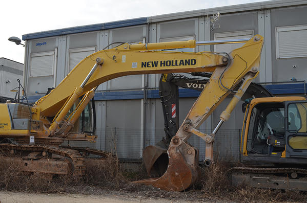 1#3927 Escavatore cingolato New Holland E485B in vendita - foto 8