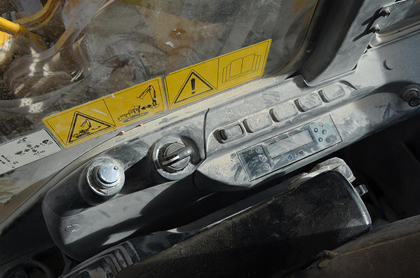 1#3927 Escavatore cingolato New Holland E485B in vendita - foto 10