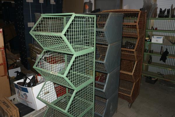 1#3931 Scaffalature e carrellini metallici in vendita - foto 47
