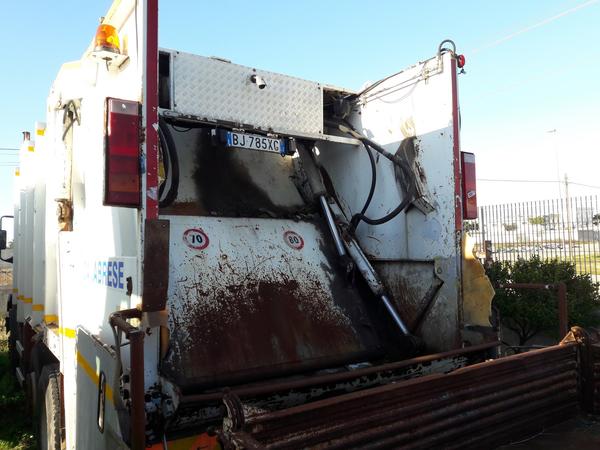 1#3938 Autocompattatore Iveco Eurotech 190E31 in vendita - foto 9