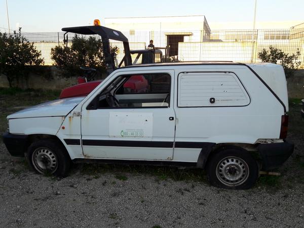 17#3938 Autoveicolo Fiat Panda Van in vendita - foto 2