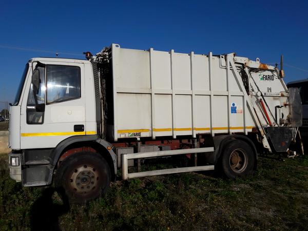 2#3938 Autocompattatore Iveco 150 E18 KA in vendita - foto 1
