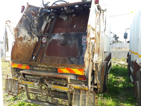 2#3938 Autocompattatore Iveco 150 E18 KA in vendita - foto 10