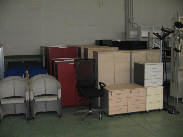 1#3939 Arredamenti vari per ufficio in vendita - foto 1