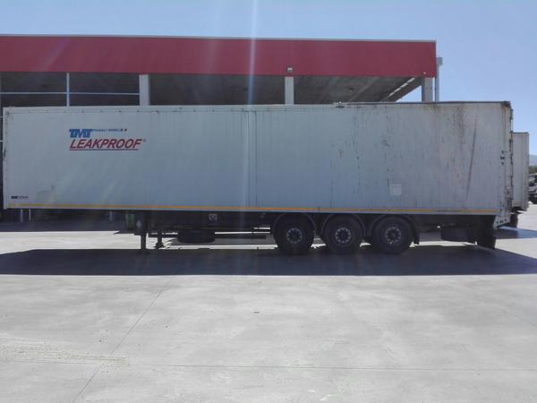 Lot Tmt Three Axle Semi Trailer Walking Floor