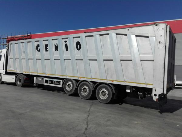 Rimorchi e semirimorchi in vendita