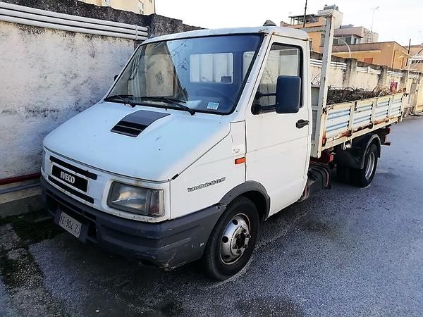 4#3949 Autocarro Iveco Turbo Daily in vendita - foto 1